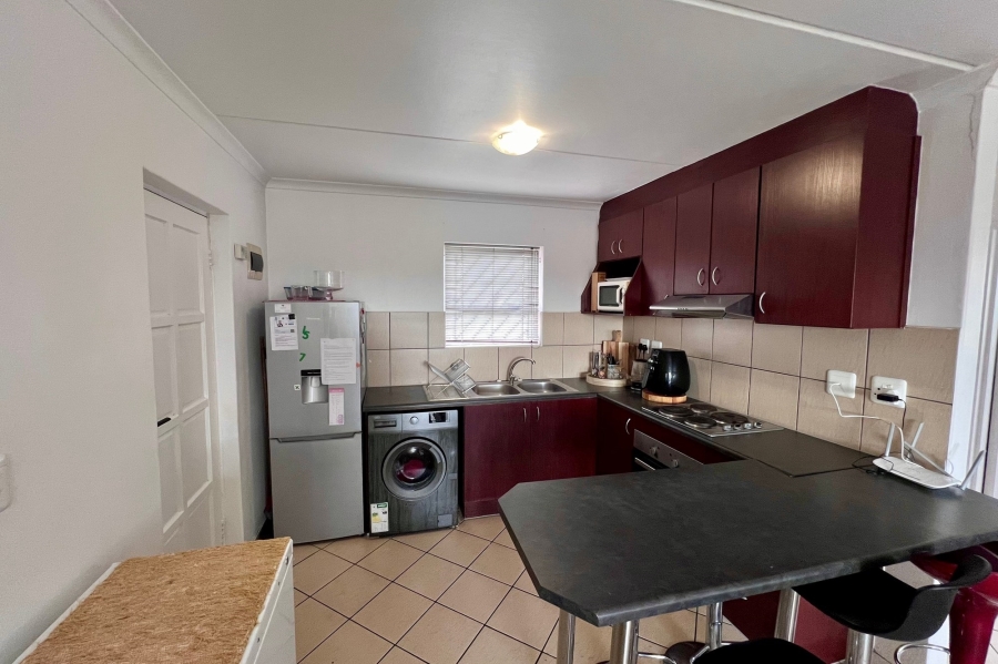 2 Bedroom Property for Sale in Buh Rein Estate Western Cape